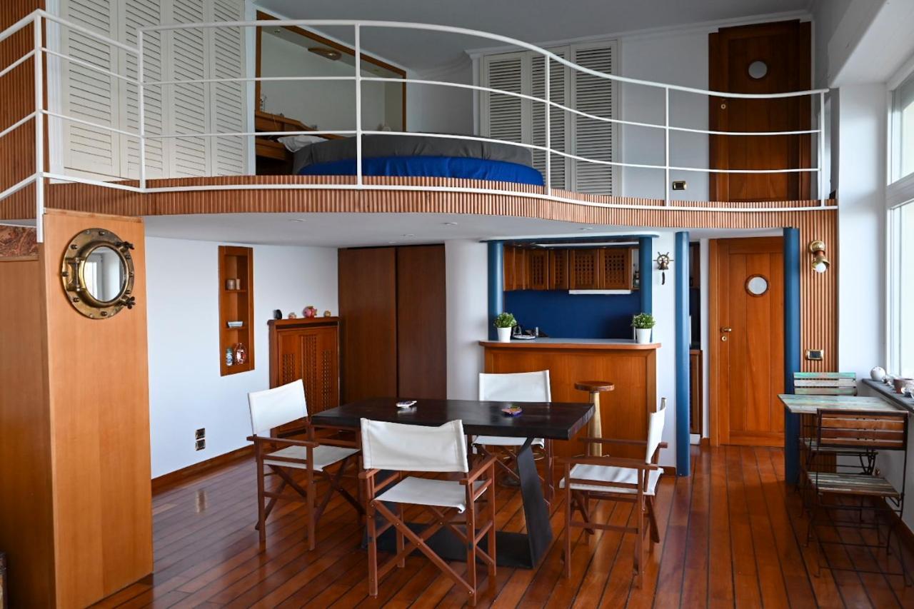 Apartamento La Casa Sull’ Acqua Nápoles Exterior foto